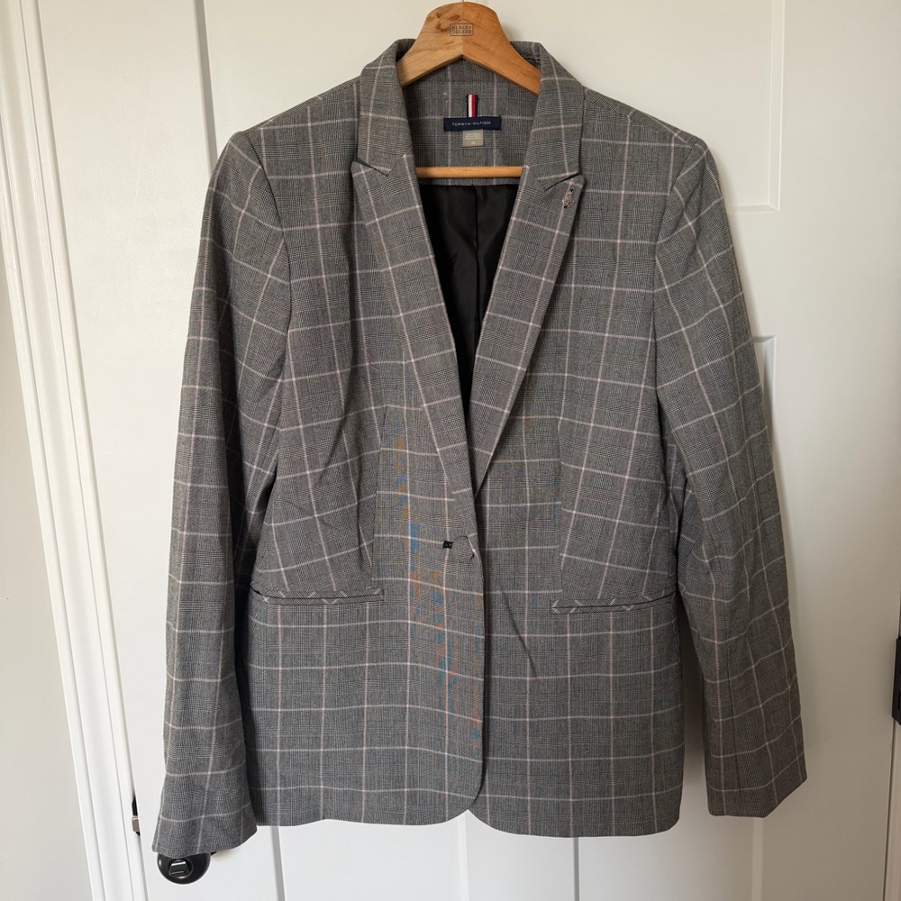 Tommy Hilfiger Chic Gray Plaid Womens Blazer Size 10 EUC